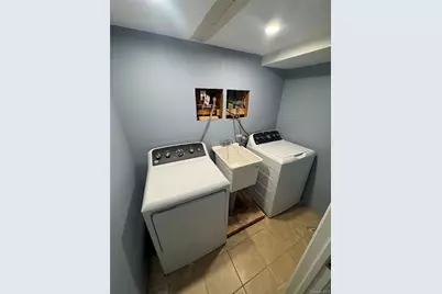 15 New York Ave, Bay Shore, NY 11706 - Photo 13