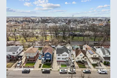 16934 144th Road, Jamaica, NY 11434 - Photo 9