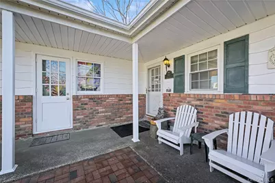 32 Derby Place, Smithtown, NY 11787 - Photo 3