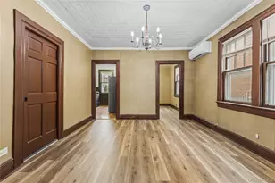 61-17 165th St, Fresh Meadows, NY 11365 - Photo 19