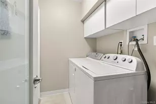 41 Doral Ln, Bay Shore, NY 11706 - Photo 9