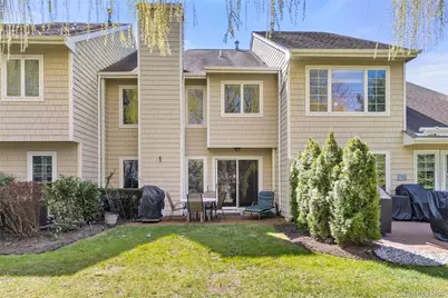 41 Doral Lane #41, Bay Shore, NY 11706 - Photo 17