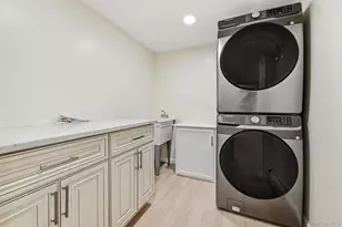 80 W Walnut St, Farmingdale, NY 11735 - Photo 23