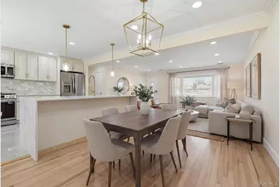 80 W Walnut Street, Farmingdale, NY 11735 - Photo 13