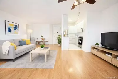 136-75 37th Avenue #4B, Flushing, NY 11355 - Photo 5