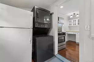 424 Main St, Westhampton Beach, NY 11978 - Photo 9
