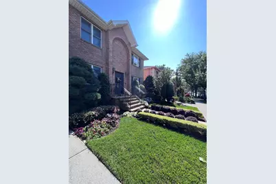 15724 20th Road, Whitestone, NY 11357 - Photo 3