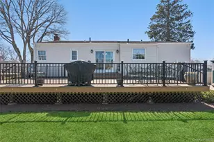 189 N Iowa Ave, Massapequa, NY 11758 - Photo 33