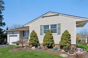 189 N Iowa Ave, Massapequa, NY 11758 - Photo 5