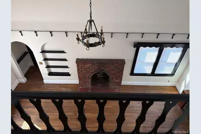 987 Wallace Avenue, Baldwin, NY 11510 - Photo 19