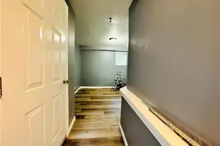 56 Glenwood Ave, Poughkeepsie, NY 12603 - Photo 17