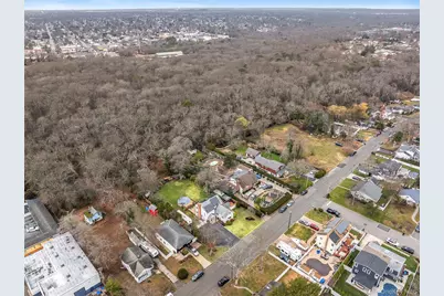 147 Brookside Avenue, North Babylon, NY 11703 - Photo 23