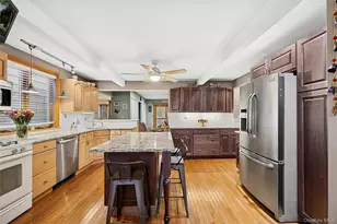 147 Brookside Ave, North Babylon, NY 11703 - Photo 9