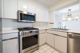 170 W Broadway, Long Beach, NY 11561 - Photo 11