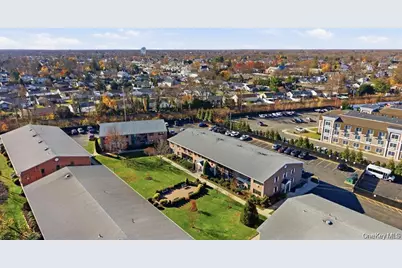 210 Fulton Street #1F, Farmingdale, NY 11735 - Photo 17