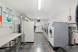 210 Fulton St, Farmingdale, NY 11735 - Photo 15