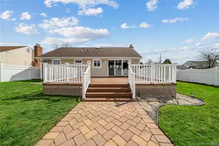 261 N 6th St, Bethpage, NY 11714 - Photo 25