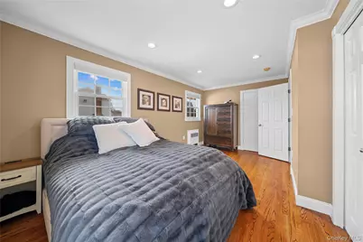 261 N 6th Street, Bethpage, NY 11714 - Photo 15