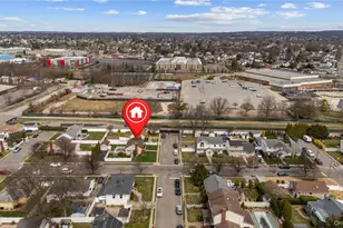 261 N 6th St, Bethpage, NY 11714 - Photo 37