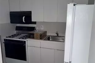 10740 70th Rd, Forest Hills, NY 11375 - Photo 5