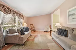 68 Meadow Sweet Rd, Cortlandt Manor, NY 10567 - Photo 3