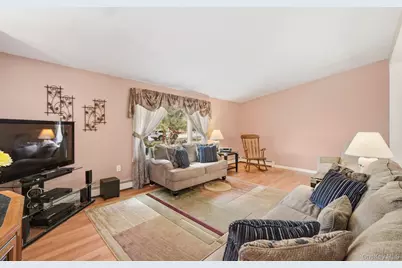 68 Meadow Sweet Road, Cortlandt Manor, NY 10567 - Photo 7