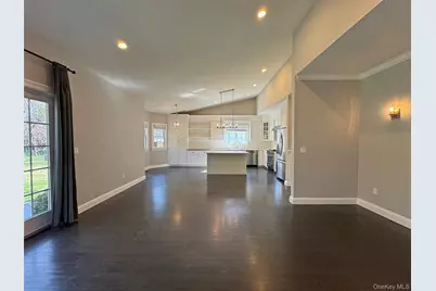 1019 Grove Street, Mamaroneck, NY 10543 - Photo 5