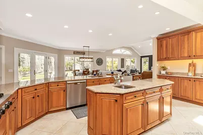 41 Landing Meadow Road, Smithtown, NY 11787 - Photo 17