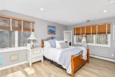 41 Landing Meadow Road, Smithtown, NY 11787 - Photo 31