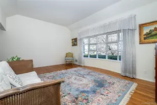 285 Stuart Dr, New Rochelle, NY 10804 - Photo 5