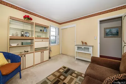 285 Stuart Drive, New Rochelle, NY 10804 - Photo 17