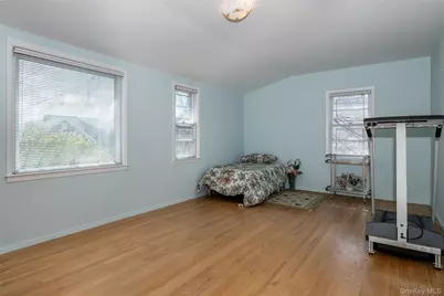 285 Stuart Drive, New Rochelle, NY 10804 - Photo 21