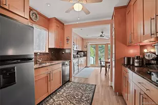 117 West Ave, Hicksville, NY 11801 - Photo 13