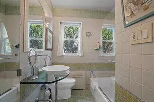 117 West Ave, Hicksville, NY 11801 - Photo 23