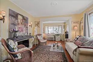 117 West Ave, Hicksville, NY 11801 - Photo 9