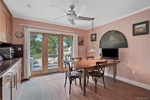 117 West Ave, Hicksville, NY 11801 - Photo 17