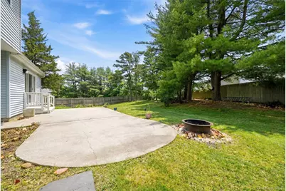 19 Sherwood Court, Ronkonkoma, NY 11779 - Photo 3