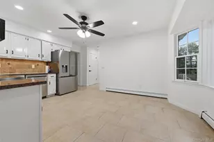 19 Sherwood Ct, Ronkonkoma, NY 11779 - Photo 11