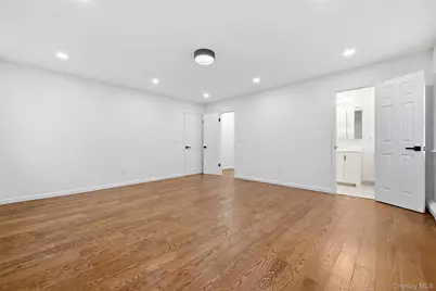 19 Sherwood Court, Ronkonkoma, NY 11779 - Photo 21