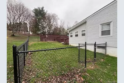 5 Verplanck Avenue, Hopewell Junction, NY 12533 - Photo 5