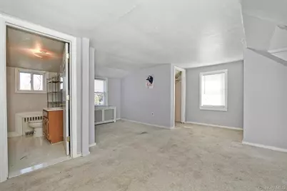 86 Horton Place, Syosset, NY 11791 - Photo 15