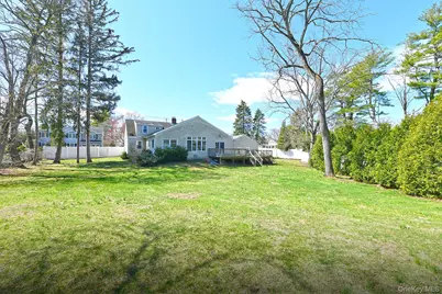 86 Horton Place, Syosset, NY 11791 - Photo 21