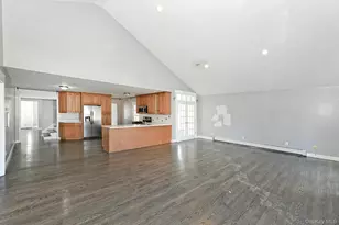 86 Horton Pl, Syosset, NY 11791 - Photo 7