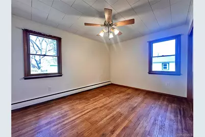 10 Smith Street, Red Hook, NY 12571 - Photo 17