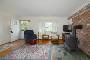 140 Cherrywood Dr, Fishkill, NY 12524 - Photo 5