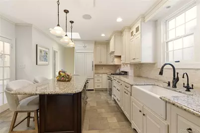 11 Oakland Street, Huntington, NY 11743 - Photo 7