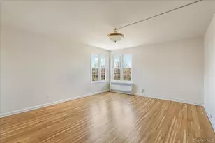 366 Stewart Ave, Garden City, NY 11530 - Photo 11