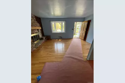315 Manor Boulevard, Pearl River, NY 10965 - Photo 7
