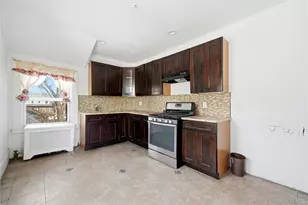 10-46 Dickens St, Far Rockaway, NY 11691 - Photo 17