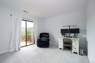 237 Panorama Ct, Poughkeepsie, NY 12603 - Photo 13